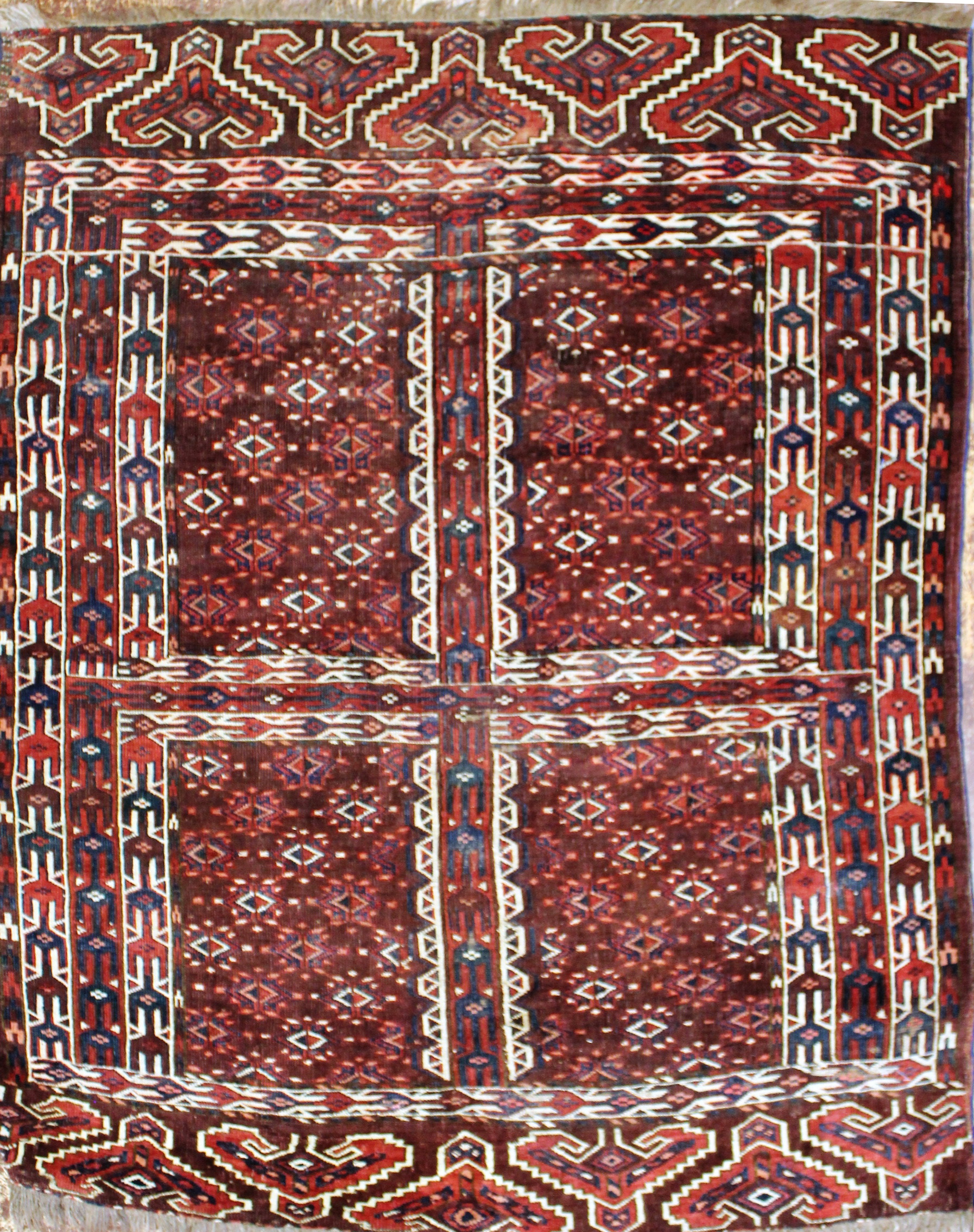 Persian Tekke Turkaman circa 1900 (Antique -100% Wool)