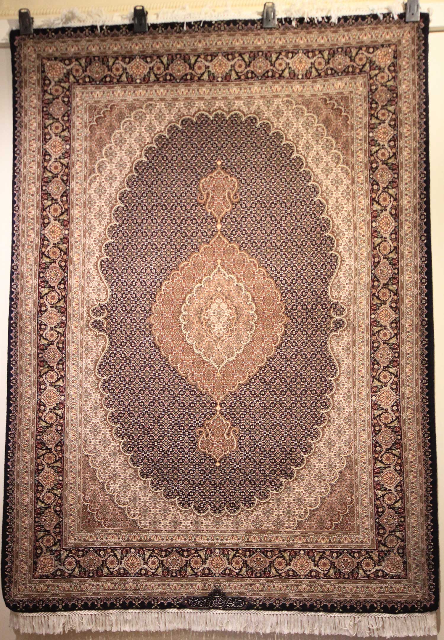 Persian Tabriz Mahi Rug With Signature (Traditional -100% Wool & Silk)