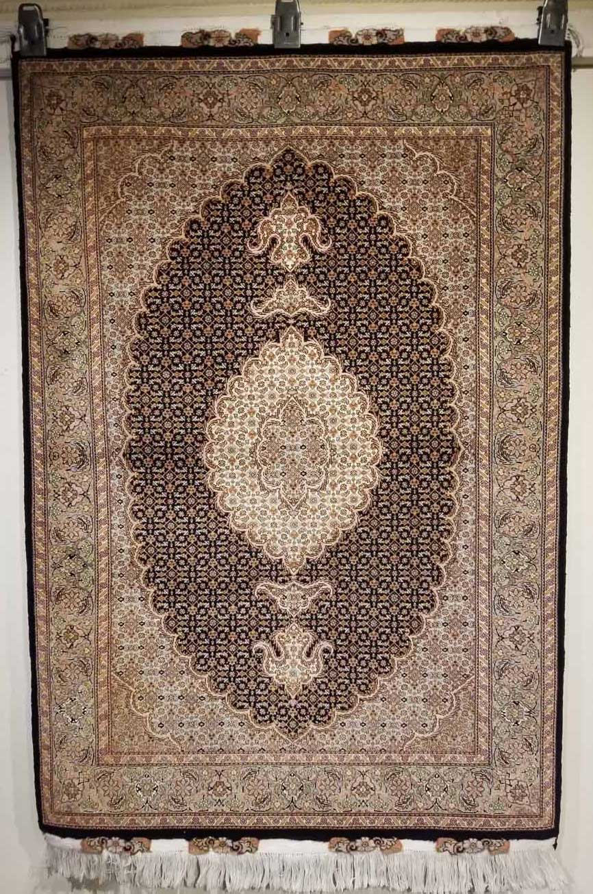 Persian Tabriz Mahi Rug (Traditional -100% Wool & Silk on Cotton)