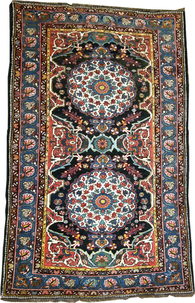 Persian Bakhtiari Rug (Antique -100% Wool on Wool)